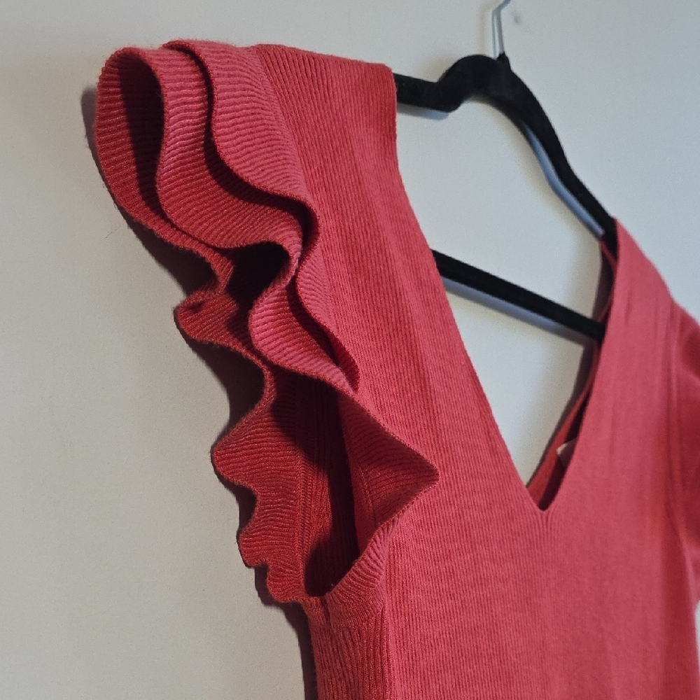 Philosophy, Ruffle V-neck - Picture 2 of 6